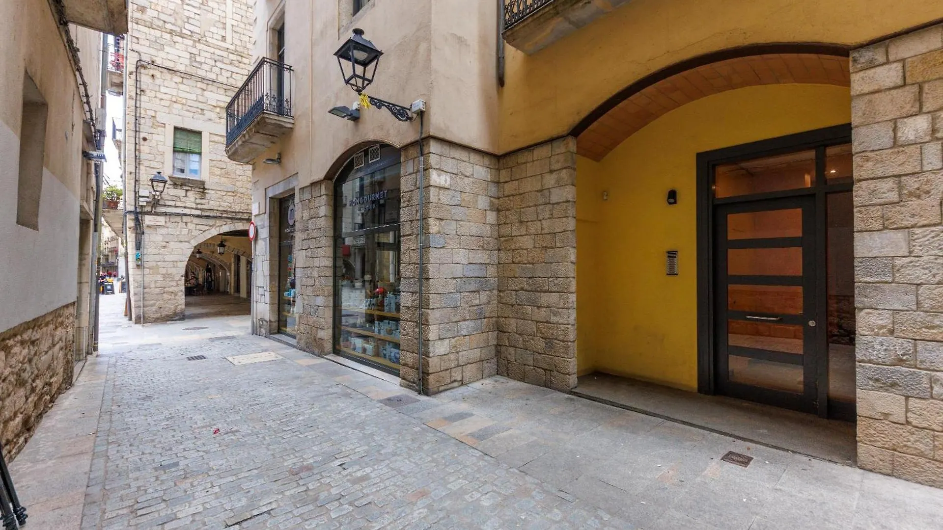 Bravissimo Ferreries Velles, With 2 Bedrooms 赫罗纳 公寓